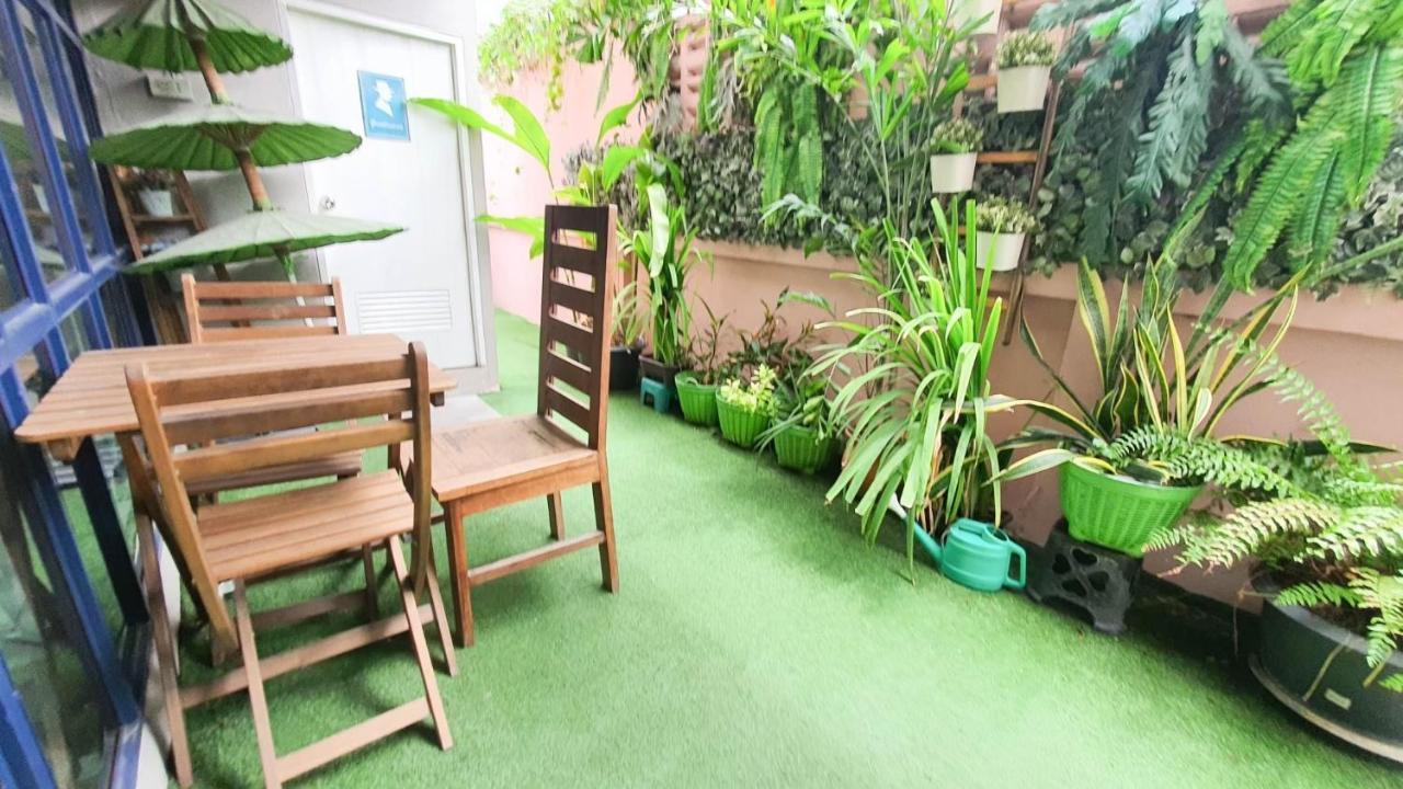 RoomQuest Ratchada MRT Suttisan Bangkok Luaran gambar